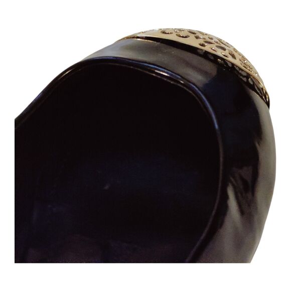 VINCE CAMUTO Women's Oneda metal Cap toe flats gold patent leather sz 7.5B 37.5 - Picture 10 of 12